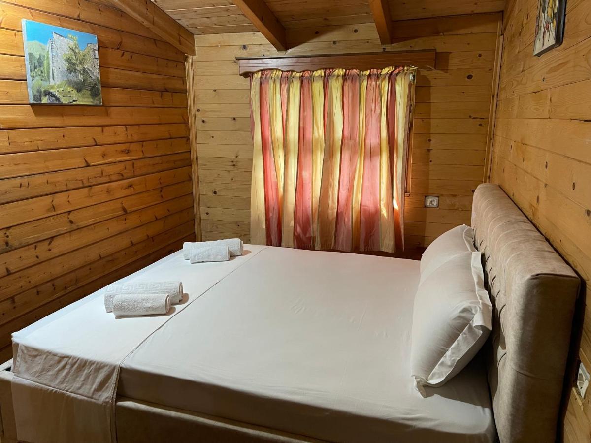 Uji I Panjes Llogara Villa Vlorë Buitenkant foto